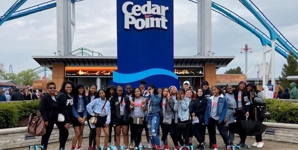 Trotwood Cheerleaders at Cedar Point