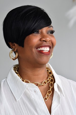 Dionne Simmons 